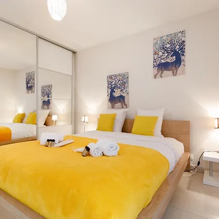 Amina Yourhosthelper Apartamento Cannes