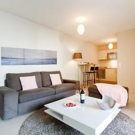 Amina Yourhosthelper Apartment Cannes